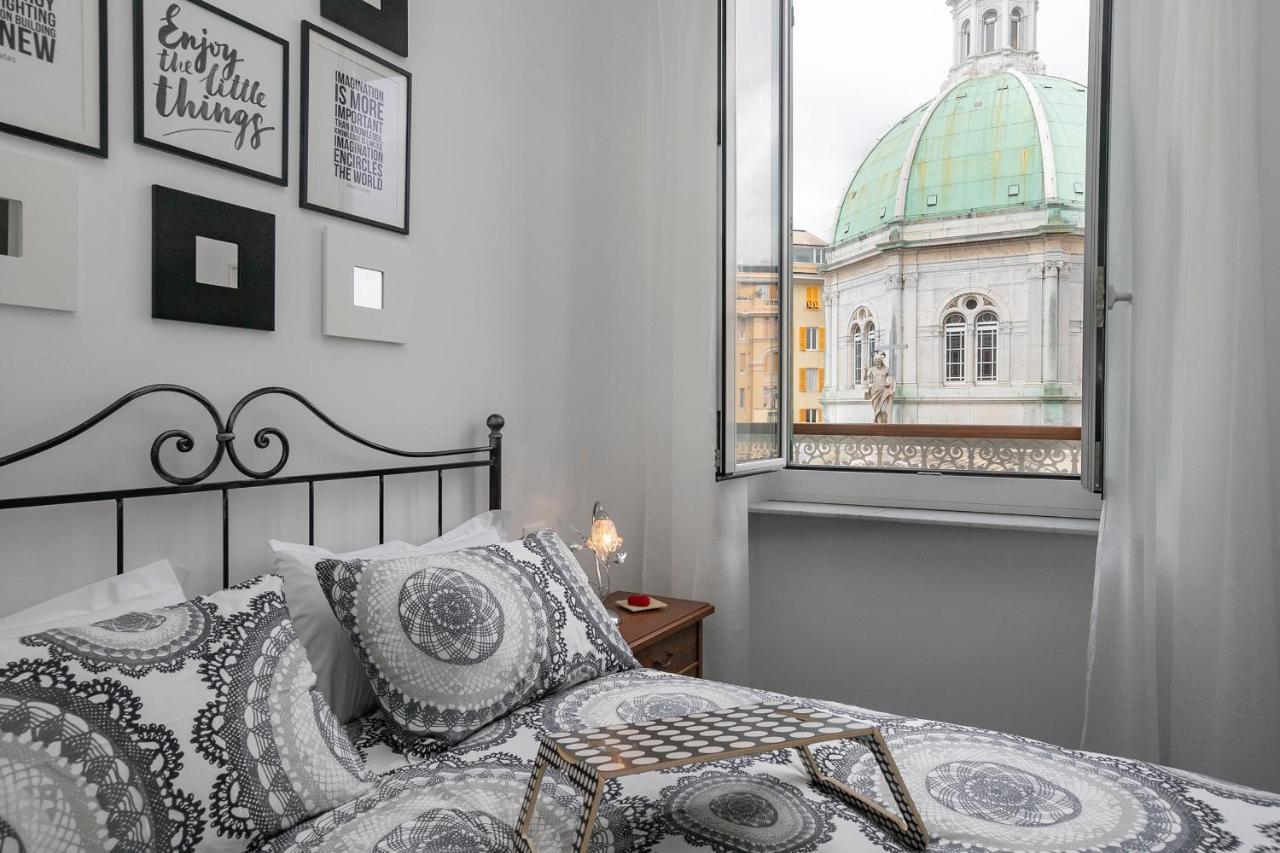Real Italian Estate - Luxury Black&white Genoa